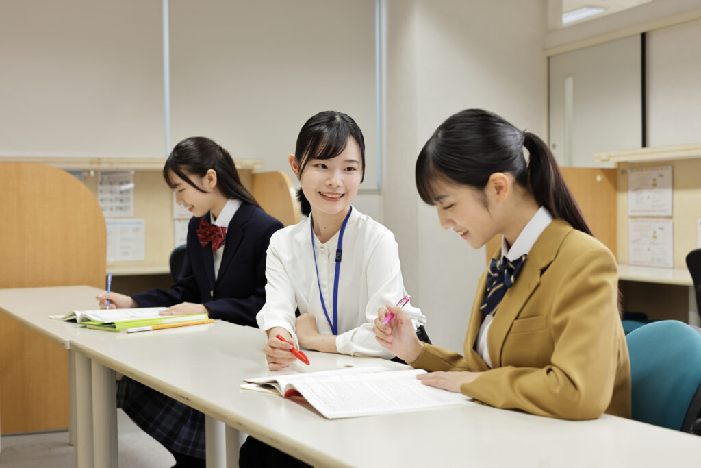 個別指導塾　１対２の授業風景