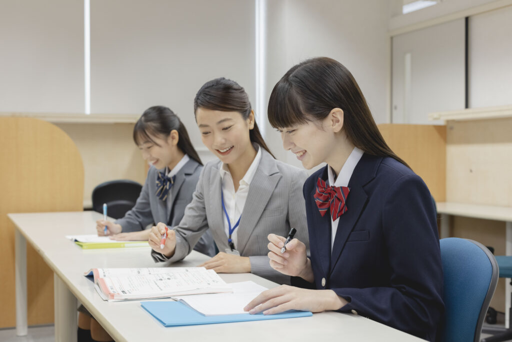 個別指導　塾　授業　小学生　中学生　高校生